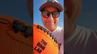 Thumbnail: Mon avis sur le ballon été de The Dime Lab ! Idéal pour les plages et piscines !