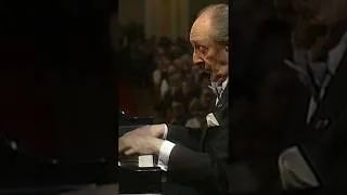 Thumbnail: “how would you describe fiery romance?”
Scriabin+Horowitz:
#shorts #scriabin #etude #piano