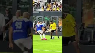 Thumbnail: Lionel Messi's bodyguard Yassine vs Ronaldinho