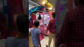 Thumbnail: At the boxing speed bag, I'm testing my speed.