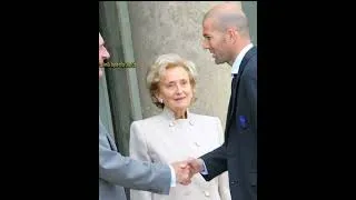 Thumbnail: Claude Chirac au chevet de sa mère Bernadette : cet évènement auquel elle n’a pas pu participer