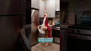 Thumbnail: Want to get more flexible? Start my free 5-Day Flexibility Reset. Link in bio 💕