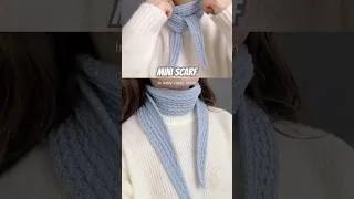 Thumbnail: Knit mini scarf #knitting #knittingpattern #knittingdesign #knitscarf #sophiescarf #petiteknit