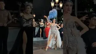 Thumbnail: How much 💰 to go on a picture with a ladyboy in Thailand? 🤔 Pattaya's Tiffany Show