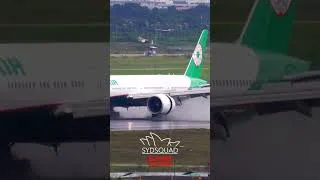 Thumbnail: DRY the WET Runway With A Boeing 777! #Boeing #planespotting #boeing777