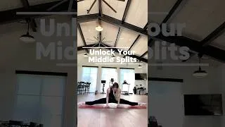 Thumbnail: Want your middle splits? Save this routine for later! 💛