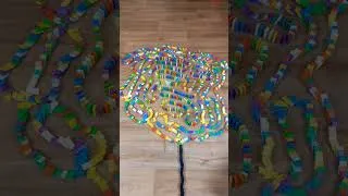 Thumbnail: 1000 dominoes #domino