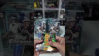 Thumbnail: Topps Chrome Football hangers and blasters opening!