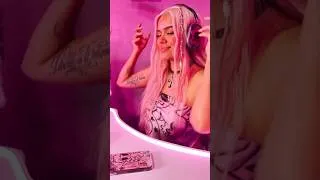 Thumbnail: QLONA - karol g .ft. peso pluma (video oficial) #karolg #pesopluma