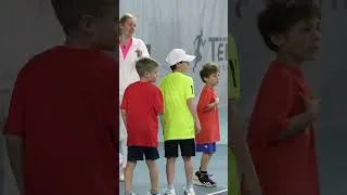 Thumbnail: WarmingUp in Kids Ballschool