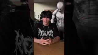 Thumbnail: If you ever see your friend recording you, DONT TURN AROUND!