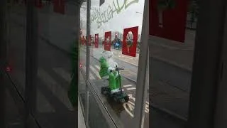 Thumbnail: Santa makes his way to Celtic Park for the Livingston game without getting booed