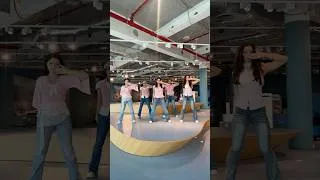 Thumbnail: IT‘S ME🎀 @ILLIT_official #illit #gllit #its_me #illit_itsme #kpop #dance #fyp #shorts #kpopdance