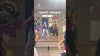 Thumbnail: Obsessed🤩 dc: us💋 ​@katseyeworld #katseye #eyekon #katseye_hootiefrutti #choreo  #dance