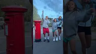 Thumbnail: 🇧🇷🕺🏽💃🏽💃🏽 #youtubeshorts #dance #shorts #yt #ytshorts