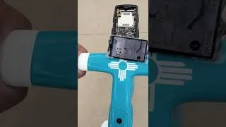 Thumbnail: All bike computers can fail. This particular delamination was a new one for me, though. #cycling
