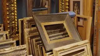 Thumbnail: 1,000 Frames Fit in This Hackney Home