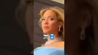 Thumbnail: Beyonce SAVAGELY Checks Annoying Fan! 🔥👀💘#shorts