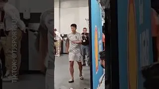 Thumbnail: 발목에 얼음 찼지만… 손흥민 “괜찮아요” 팬들과 미소