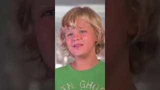 Thumbnail: Little Boy Makes Theresa Caputo Cry #longislandmedium #shorts
