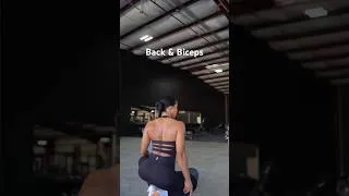 Thumbnail: Back & Bi’s 👉🏽 link in bio for my lean body workout plans #backworkout #fitness #shorts
