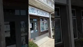 Thumbnail: Must Visit Bookstore in The Outer Banks! #shorts #books #bookstore #outerbanks #reading