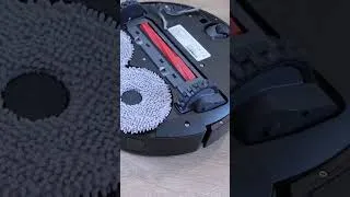 Thumbnail: This Robot Vacuum Cleaner Does It ALL! 🤖