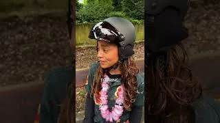 Thumbnail: Quand tu pars en vacances… mais que l’assurance devient un casse-tête. 🤯