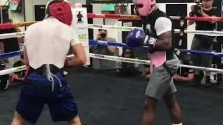 Thumbnail: Floyd Mayweather sparring NEW 2018
