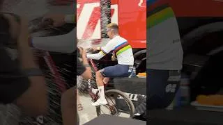 Thumbnail: Gold medals all around Specialized Factory Racing! 💪🥇🥇