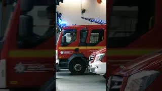 Thumbnail: Crews from Temple responding to an incident with Avon Fire & Rescue Service.  #ukfirefighterhub