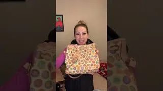 Thumbnail: Goodwill Purse Blue Box #parttimereseller #goodwill #goodwillbluebox #purses #mysterybox