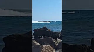 Thumbnail: Speed Boat Goes Really Fast