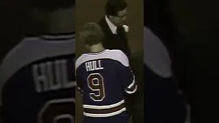 Thumbnail: Bobby Hull's Dark Past Shouldn't Be Overlooked