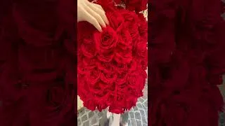 Thumbnail: A Dress In Full Bloom 🌹🌹🌹