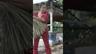 Thumbnail: How Wild Grass Is Softened to Make Handmade Bags