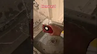 Thumbnail: Honor x9d Water Test #honorx9b  #honorx9d #honor #water #Honorx9d5G