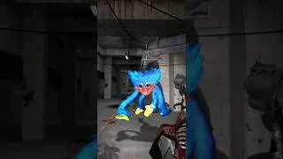Thumbnail: Huggy Wuggy FAST CRAWLING JUMPS AT ME! GARRY'S MOD