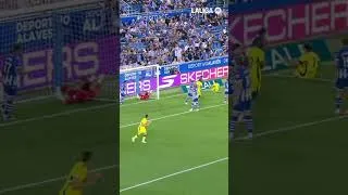 Thumbnail: Primera gran ocasión para Gerard Moreno.#AlavésVillarreal | #LaLigaHighlights