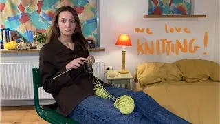 Thumbnail: My knitting expectations… #shorts