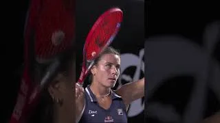 Thumbnail: Emma Navarro 🇺🇸 Raw Court-Level Intensity ⚡ #shorts