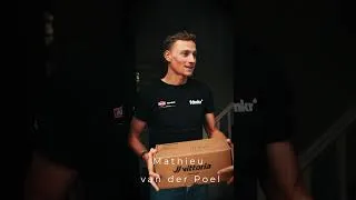 Thumbnail: Vittoria Corsa PRO Gold Mathieu Van der Poel unboxing