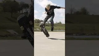 Thumbnail: His heel touched. Does it still count?