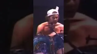 Thumbnail: Red Hot Chilli Peppers: 'Suck My Kiss' Live