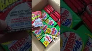 Thumbnail: 1990 & 1991 Topps wax packs! #baseballcards