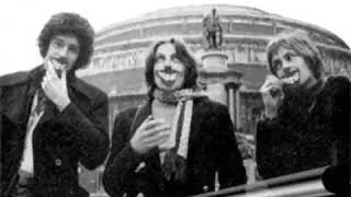 Thumbnail: Roger Taylor singing "Doing alright"