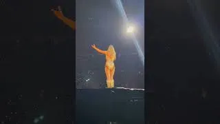 Thumbnail: the moment taylor pointed at us in the archer, houston night 2 😭🩷 #taylorswift #theerastour