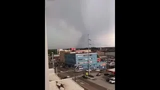 Thumbnail: Tornado touchdown in Jackson, as seen from Fondren