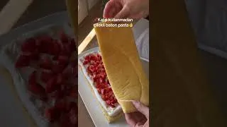Thumbnail: I made a strawberry pie without using a mold #keşfet #food #recipe #cake #followme #shorts