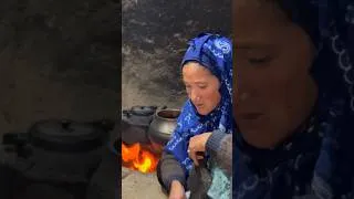 Thumbnail: Cooking Delicious Kale Pache with Special Village Bread in a Cave | Village Life of Afghanistan